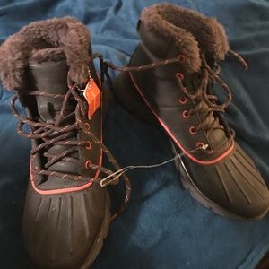 Tone up snow boots